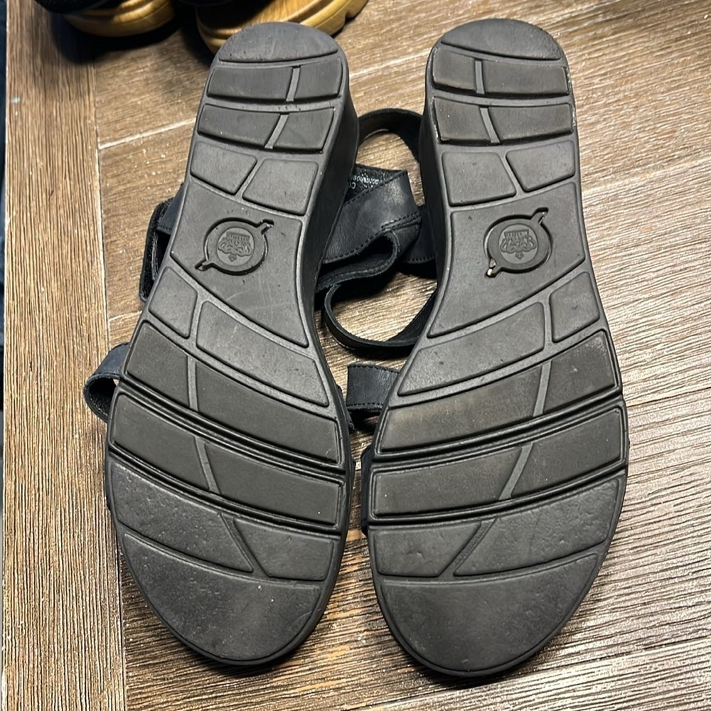 Born Black Leather Sandals - Picture 5 of 5